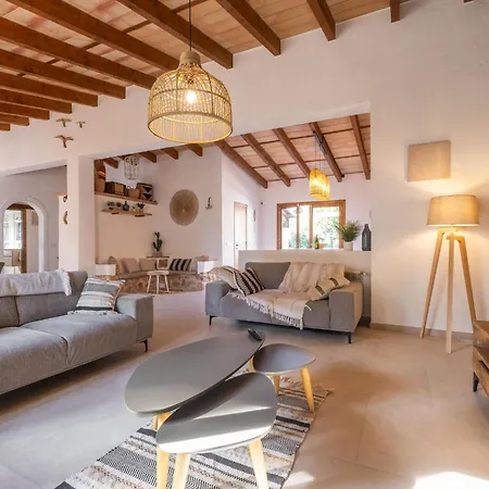 Vakantiehuis Cuxach De N'alba By Sunvillas Mallorca. *